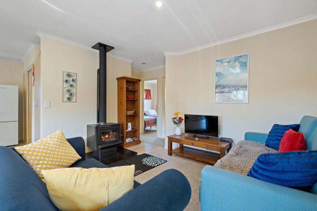 Korimako Ridge - Lake Hawea Holiday Home Buitenkant foto