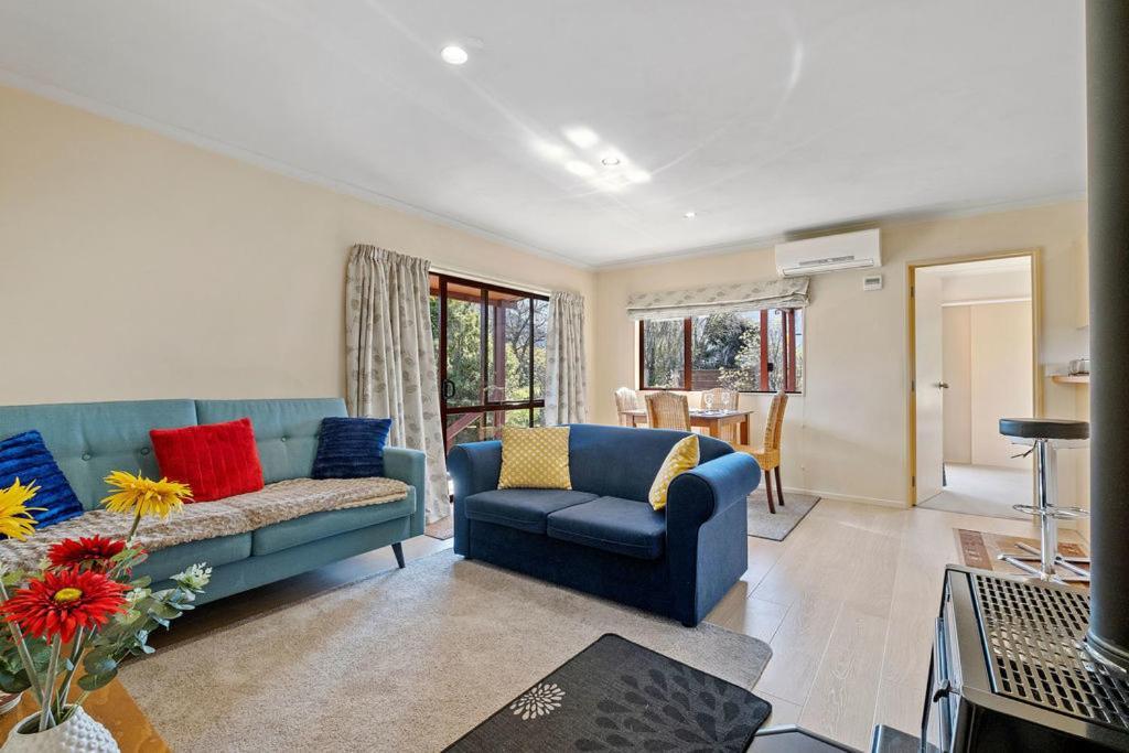 Korimako Ridge - Lake Hawea Holiday Home Buitenkant foto