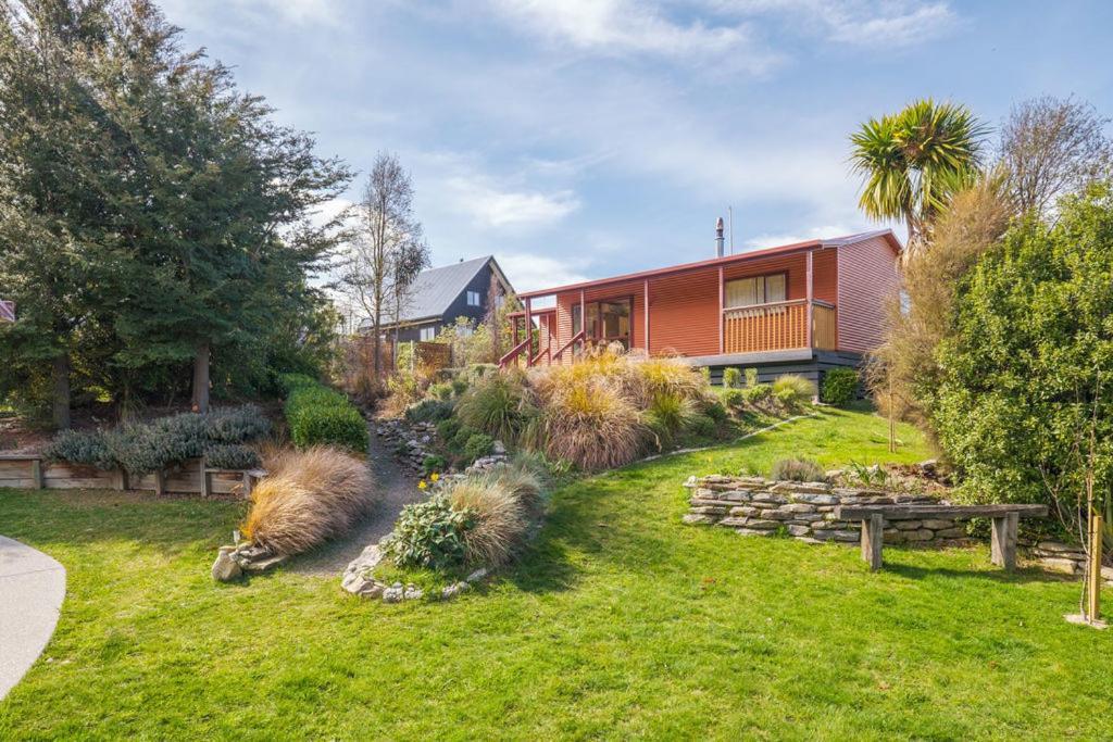 Korimako Ridge - Lake Hawea Holiday Home Buitenkant foto
