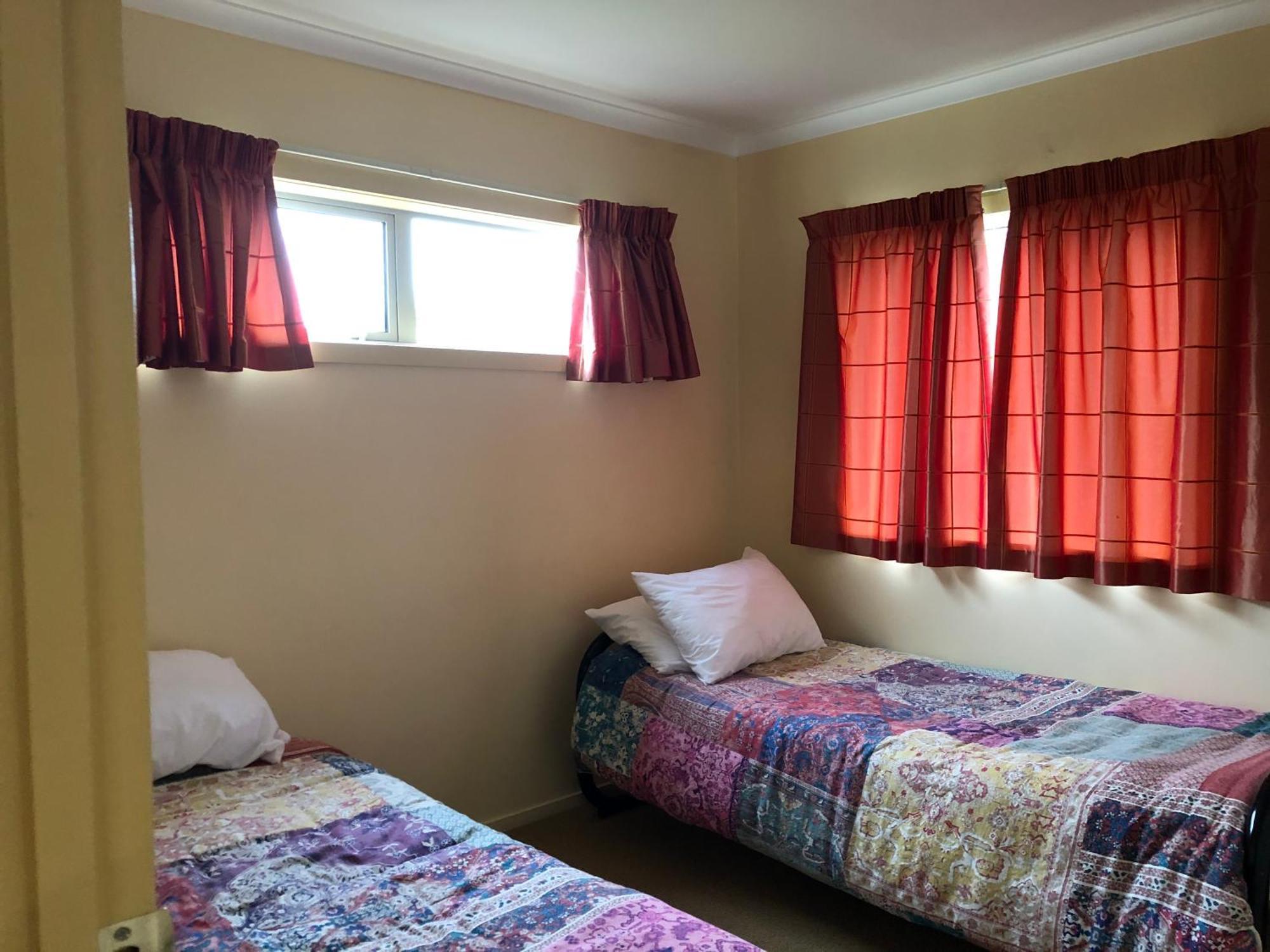 Korimako Ridge - Lake Hawea Holiday Home Buitenkant foto