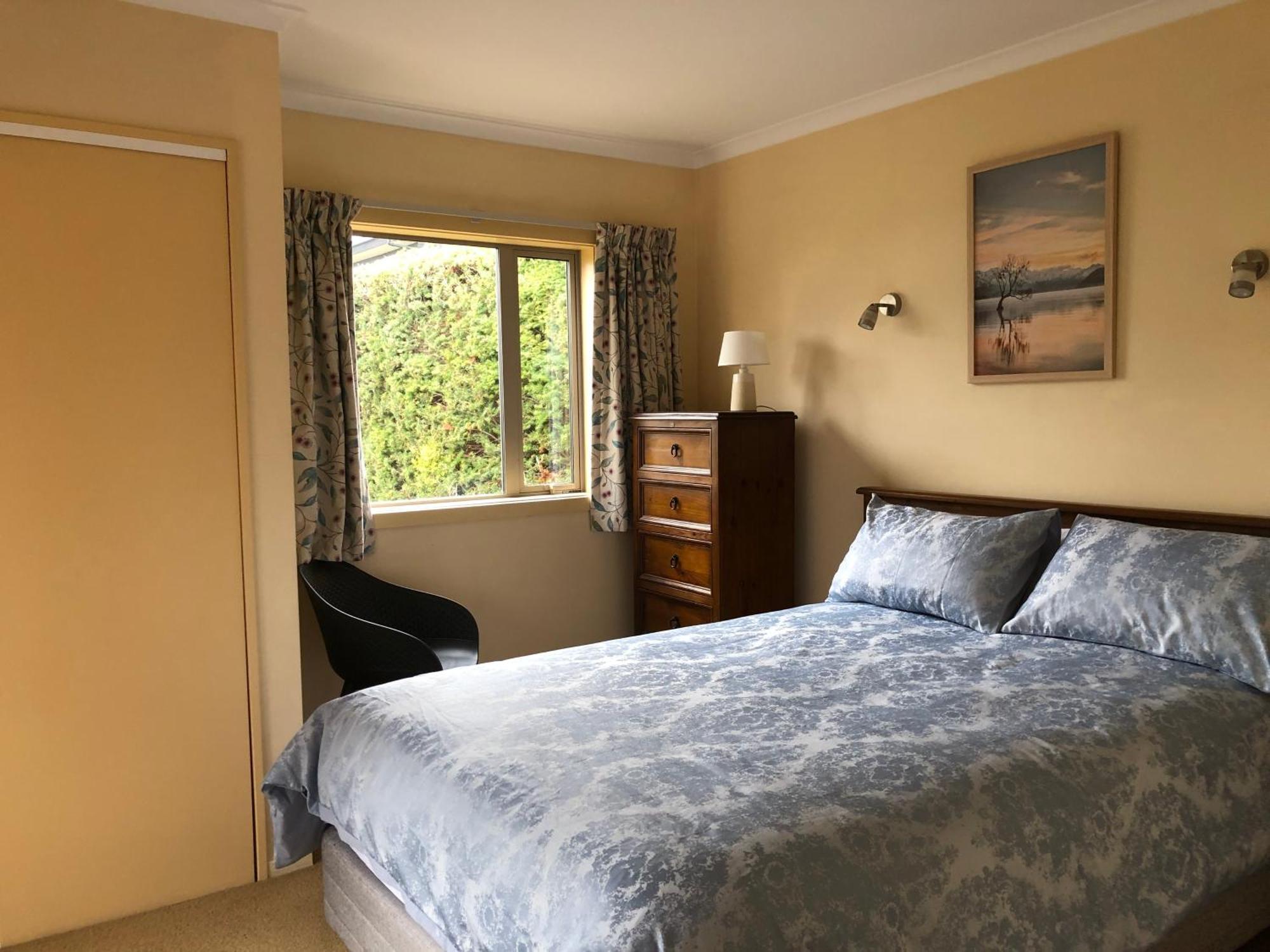 Korimako Ridge - Lake Hawea Holiday Home Buitenkant foto